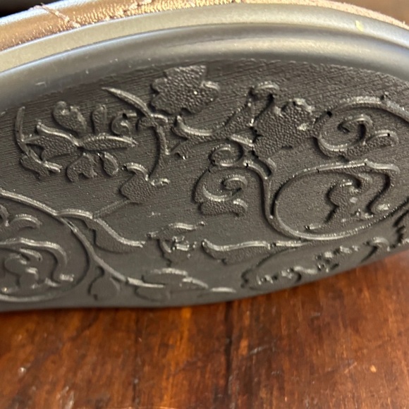 Easy Spirit Women's Adjustable Bronze Sandals Sz 9M - Picture 11 of 12